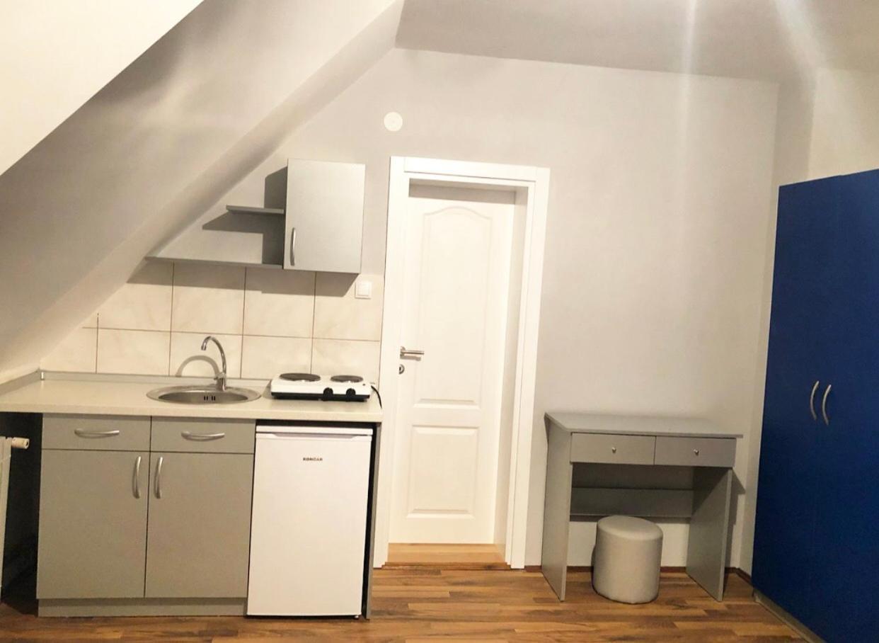 באינה באשטה Guest House Aleksandra מראה חיצוני תמונה