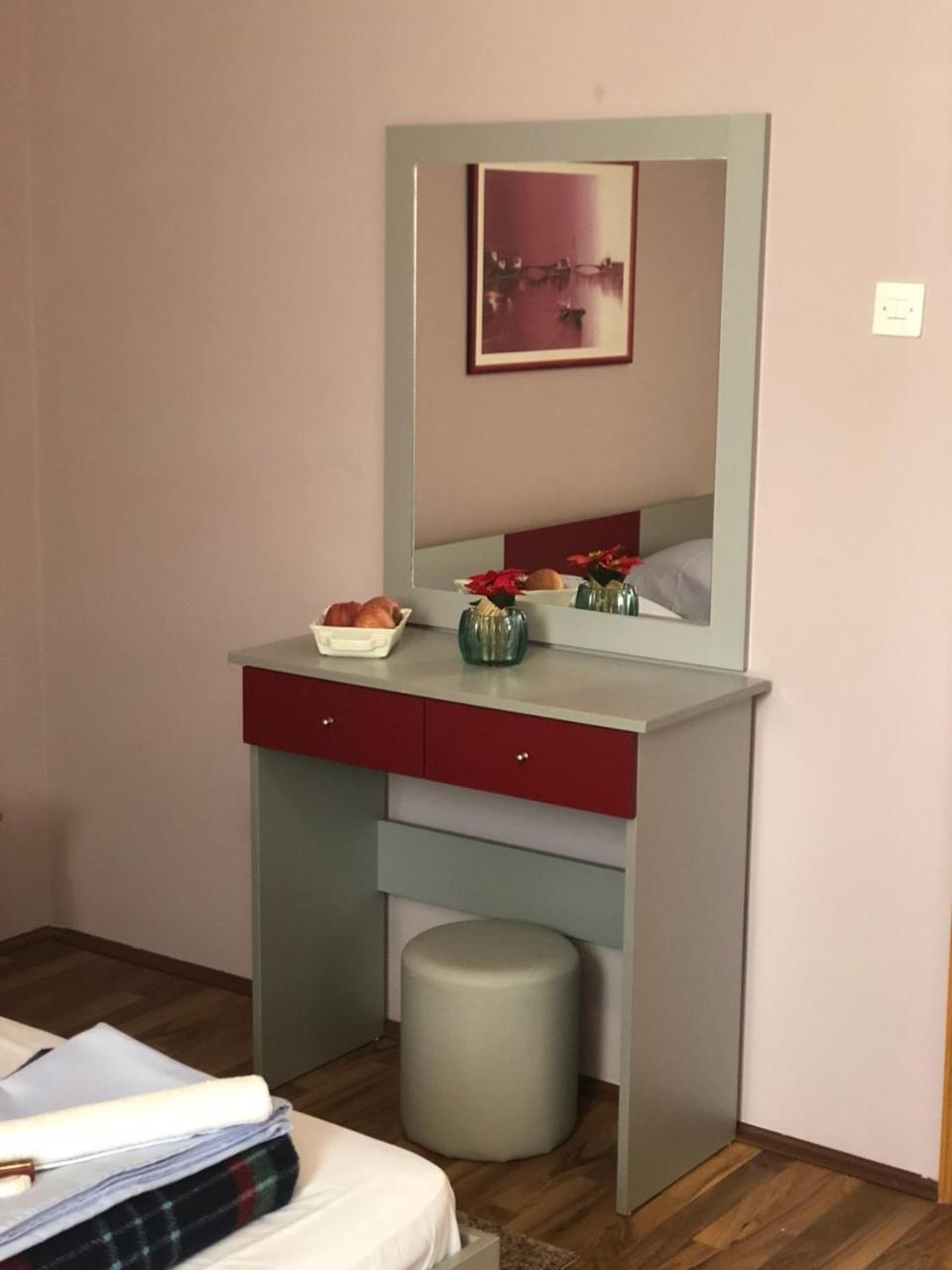 באינה באשטה Guest House Aleksandra מראה חיצוני תמונה