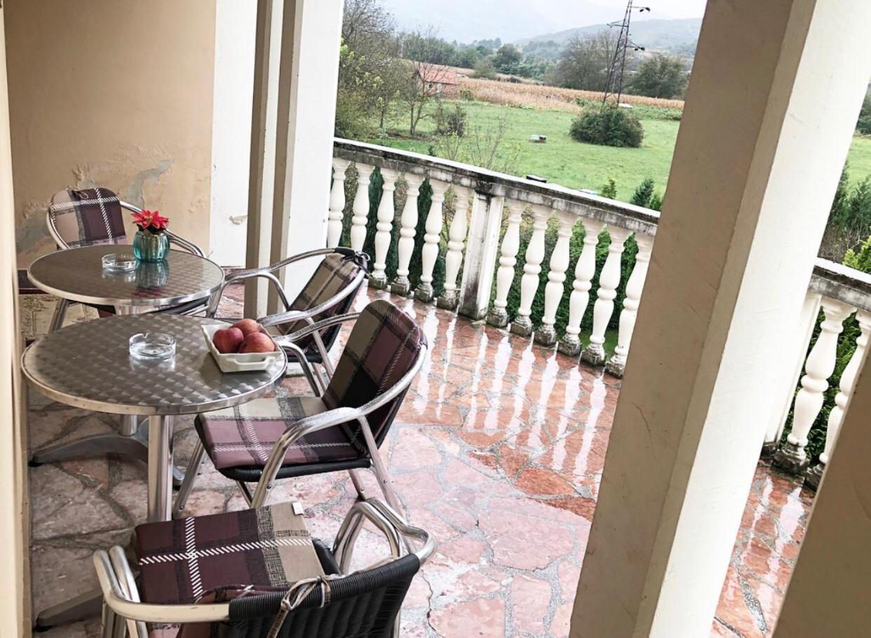 באינה באשטה Guest House Aleksandra מראה חיצוני תמונה